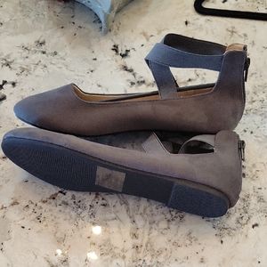 Emma New York Flats 9 Nwt